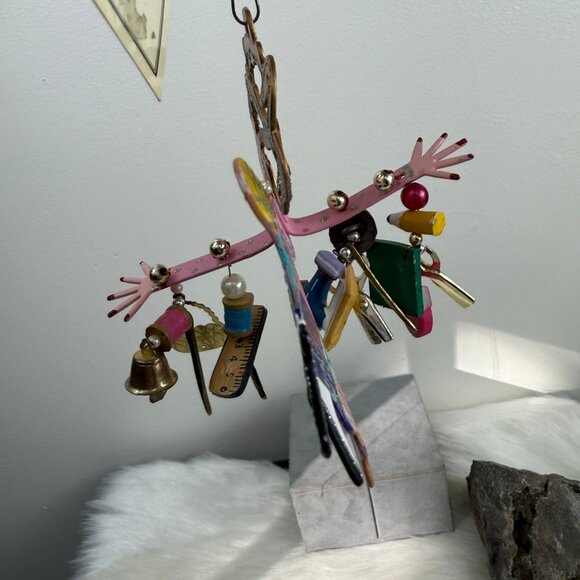 Karen Rossi Fanciful Flights Silvestri "I Love to Sew" Christmas Ornament - Picture 7 of 8